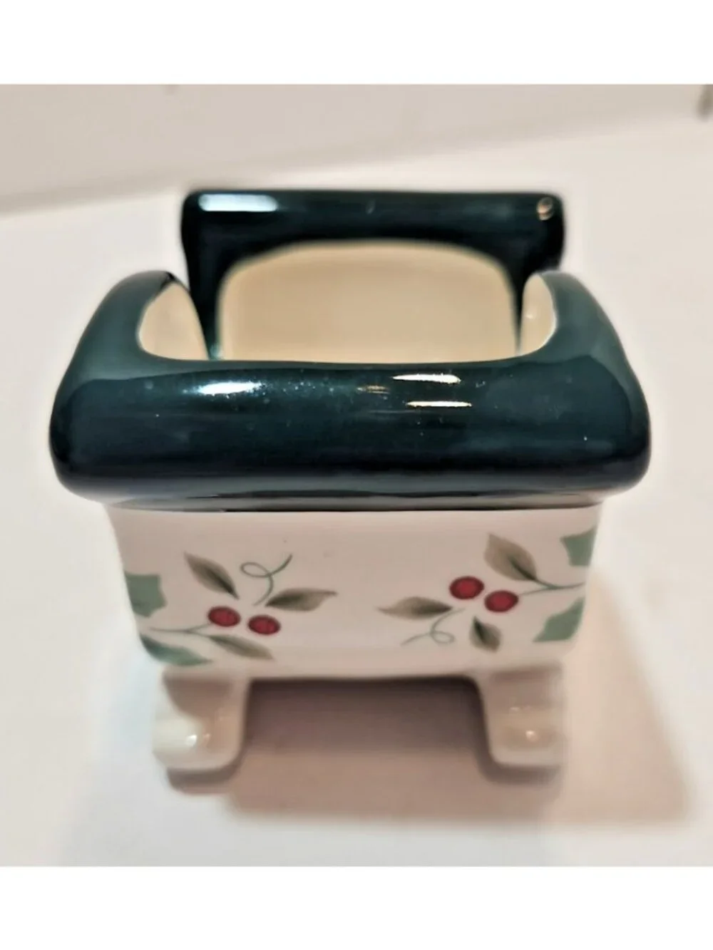 Vtg Pfaltzgraff Winterberry Ceramic Sleigh Shaped Sweetener Holder